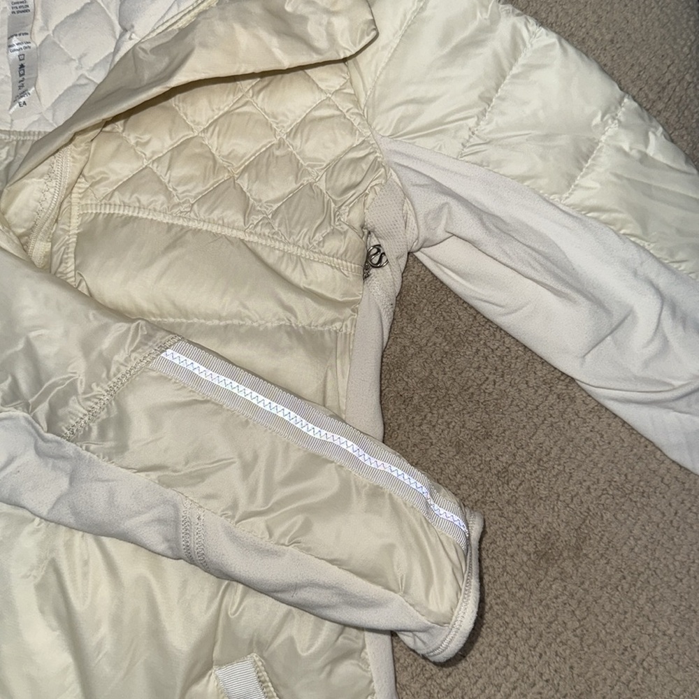 Lululemon jacket - Picture 3 of 4